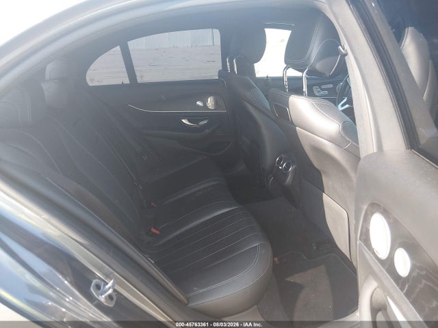 Mercedes-Benz E 300 2019 WDDZF4JB5KA661510 Image 8