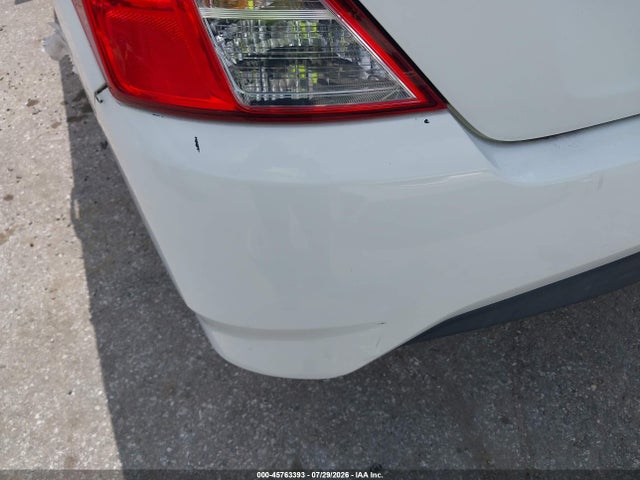 Auction sale of the 2015 Nissan Versa 1.6 S+, vin: 3N1CN7AP7FL946632, lot number: 45763393