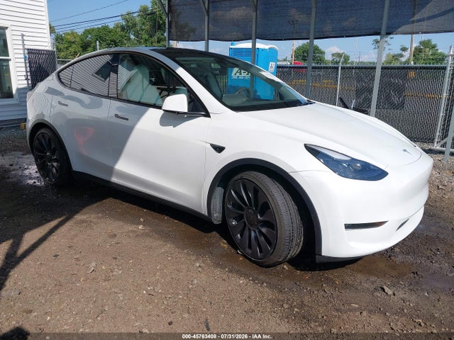 2025 Tesla Model Y Performance Dual Motor All-wheel Drive მანქანა იყიდება აუქციონზე, vin: 7SAYGDEFXSA356138, აუქციონის ნომერი: 45763408