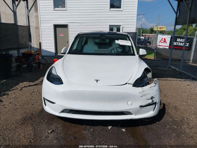 Продаж на аукціоні авто 2025 Tesla Model Y Performance Dual Motor All-wheel Drive, vin: 7SAYGDEFXSA356138, номер лоту: 45763408