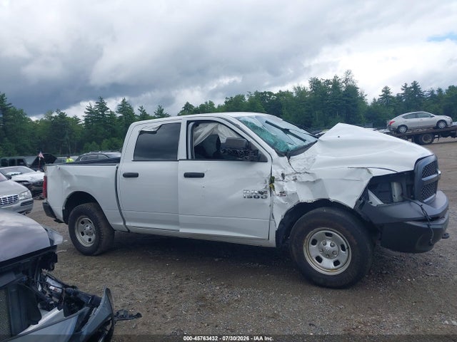 1C6RR7KT4JS278989 RAM 1500 Tradesman 4x4 5&#039;7 Box