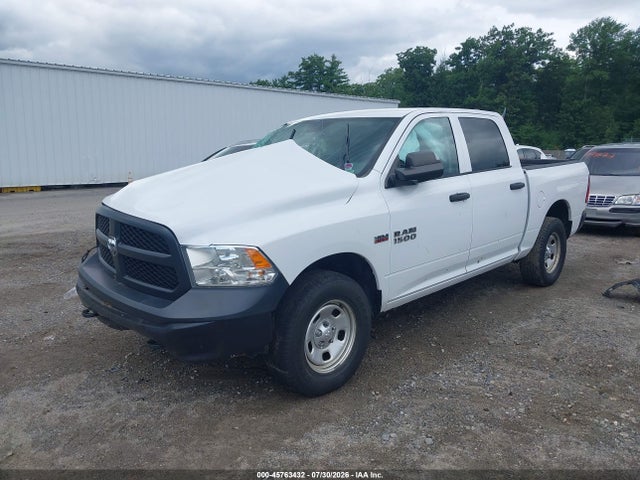 1C6RR7KT4JS278989 RAM 1500 Tradesman 4x4 5&#039;7 Box