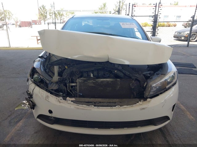 Продаж на аукціоні авто 2018 Kia Forte Lx, vin: 3KPFK4A77JE240825, номер лоту: 45763456