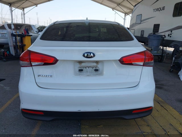 Продаж на аукціоні авто 2018 Kia Forte Lx, vin: 3KPFK4A77JE240825, номер лоту: 45763456