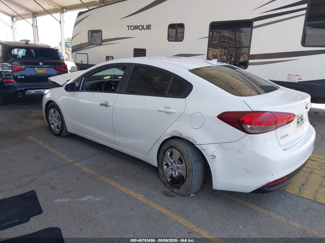 Продаж на аукціоні авто 2018 Kia Forte Lx, vin: 3KPFK4A77JE240825, номер лоту: 45763456