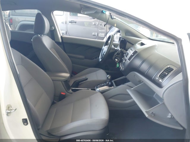 Продаж на аукціоні авто 2018 Kia Forte Lx, vin: 3KPFK4A77JE240825, номер лоту: 45763456