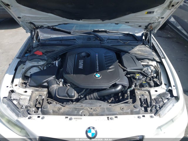WBA2G1C3XHV639451 BMW M240i