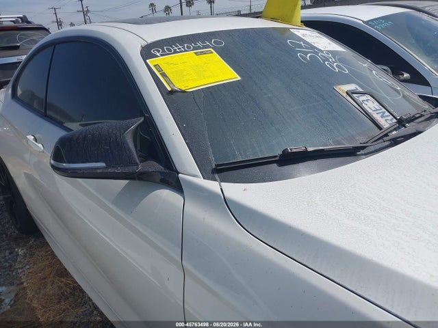 WBA2G1C3XHV639451 BMW M240i