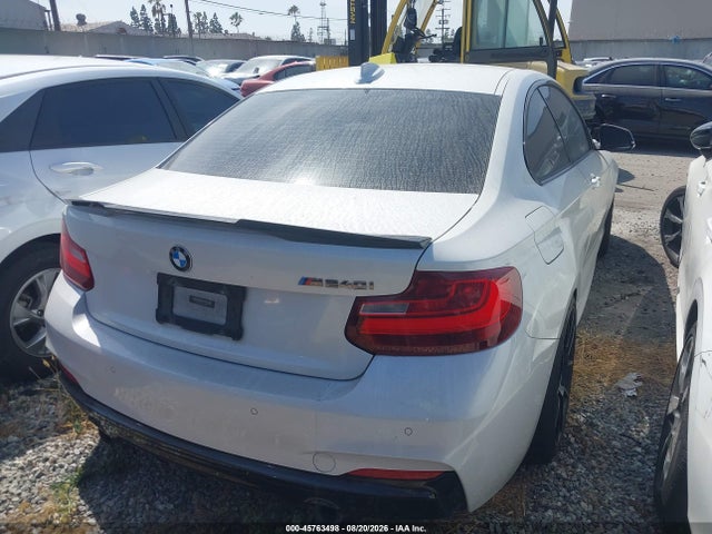 WBA2G1C3XHV639451 BMW M240i