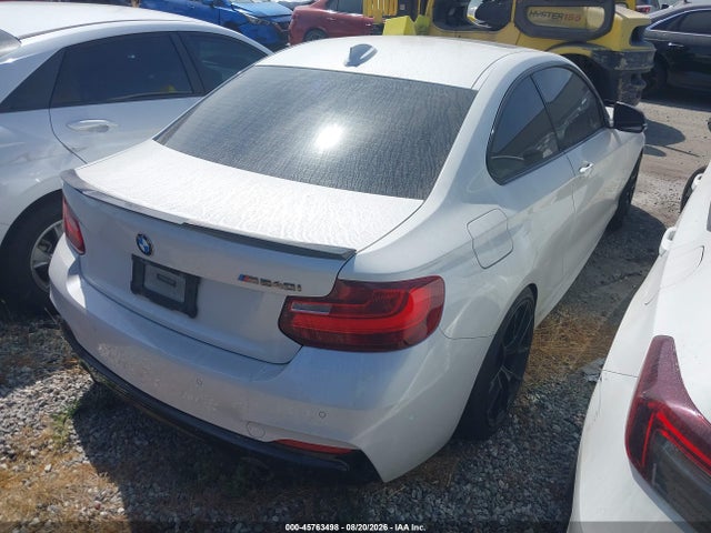 WBA2G1C3XHV639451 BMW M240i