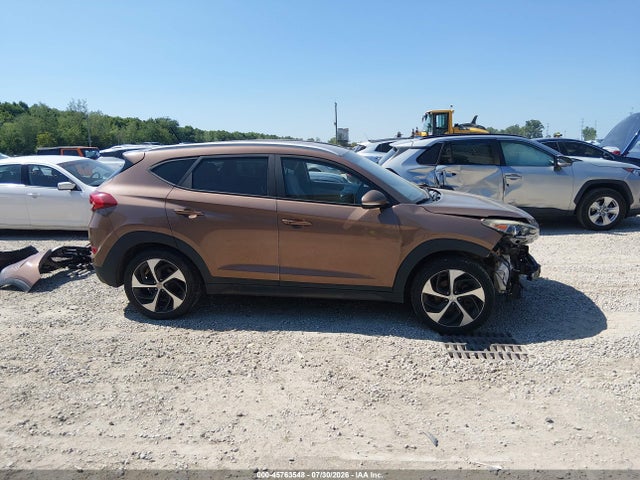 2016 Hyundai Tucson Sport მანქანა იყიდება აუქციონზე, vin: KM8J3CA28GU075525, აუქციონის ნომერი: 45763548