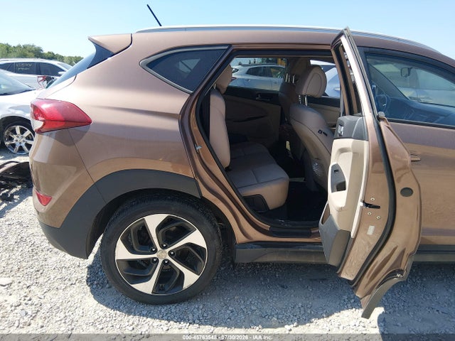 2016 Hyundai Tucson Sport მანქანა იყიდება აუქციონზე, vin: KM8J3CA28GU075525, აუქციონის ნომერი: 45763548