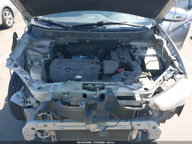 JA4AP3AW9JU026086 Mitsubishi Outlander Sport 2.4 Se