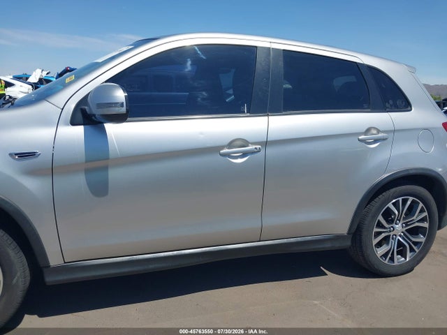 JA4AP3AW9JU026086 Mitsubishi Outlander Sport 2.4 Se