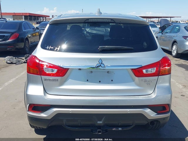 JA4AP3AW9JU026086 Mitsubishi Outlander Sport 2.4 Se