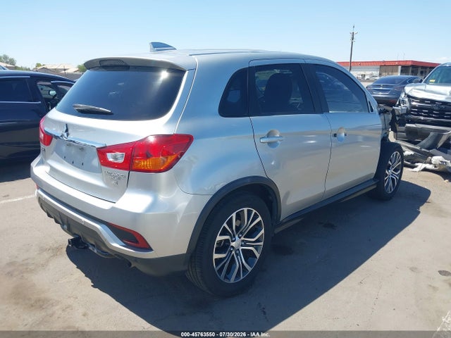 JA4AP3AW9JU026086 Mitsubishi Outlander Sport 2.4 Se