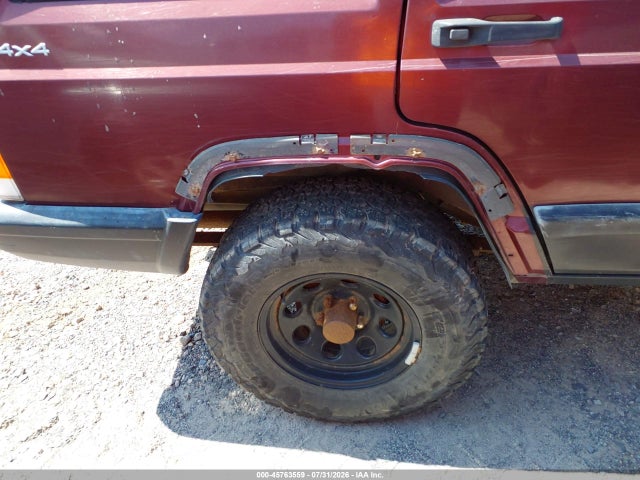 2001 Jeep Cherokee Sport მანქანა იყიდება აუქციონზე, vin: 1J4FF48S71L557083, აუქციონის ნომერი: 45763559