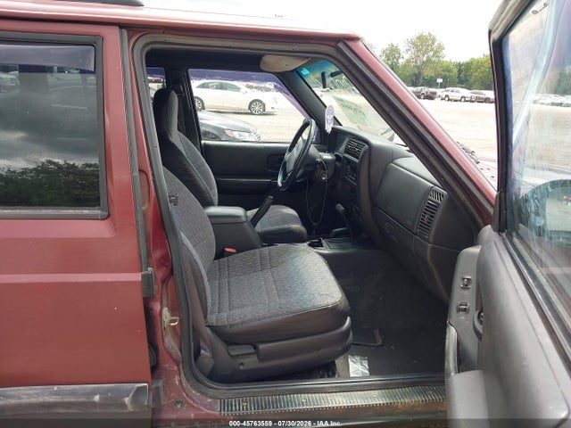 2001 Jeep Cherokee Sport მანქანა იყიდება აუქციონზე, vin: 1J4FF48S71L557083, აუქციონის ნომერი: 45763559