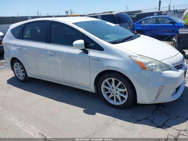 Toyota Prius V Five 2014 JTDZN3EU2E3321968 Image 13