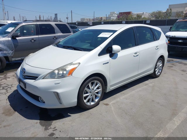 JTDZN3EU2E3321968 Toyota Prius V Five
