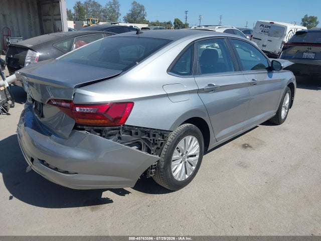 Продажа на аукционе авто 2019 Volkswagen Jetta 1.4t R-line/1.4t S/1.4t Se, vin: 3VWCB7BU6KM211345, номер лота: 45763596