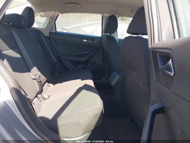 Продажа на аукционе авто 2019 Volkswagen Jetta 1.4t R-line/1.4t S/1.4t Se, vin: 3VWCB7BU6KM211345, номер лота: 45763596