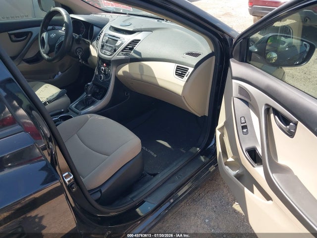 Продажа на аукционе авто 2016 Hyundai Elantra Se, vin: KMHDH4AE2GU545434, номер лота: 45763613
