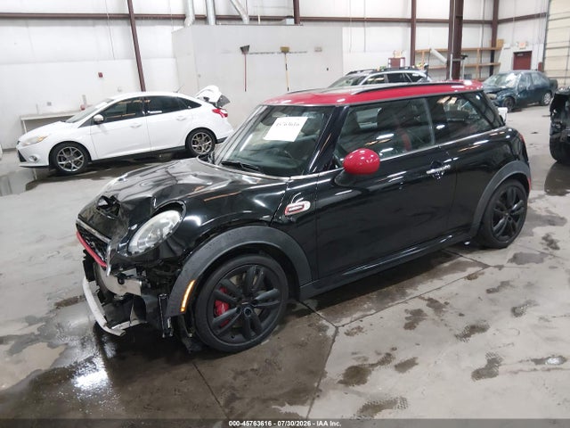 Mini Hardtop John Cooper Works 2015 WMWXM9C52FT996694 Image 2