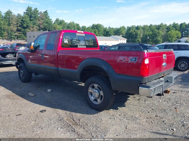 Ford F-350 Xlt 2015 1FT8X3BT0FEC67772 Image 3