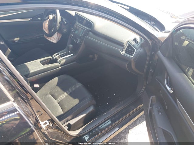 Aukcja sprzedaży 2018 Honda Civic Lx, vin: 2HGFC2F53JH562523, numer aukcji: 45763643