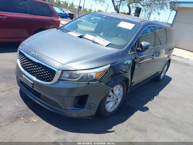 KIA SEDONA EX 2017 KNDMC5C14H6274949 Image 2
