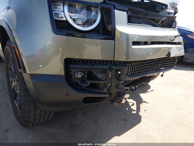 SALEJ7EX7P2204383 Land Rover Defender 110 S