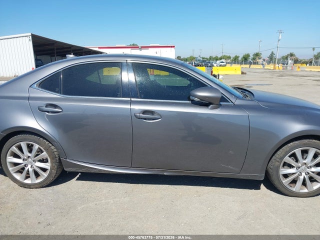Lexus IS 250 2014 JTHBF1D29E5017090 Image 16