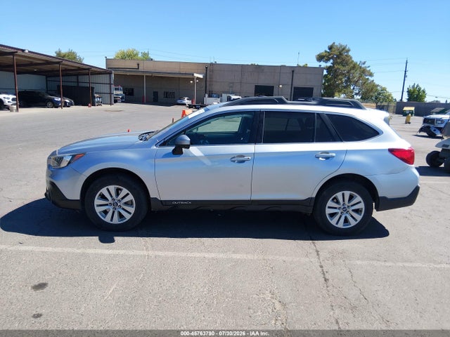 Subaru Outback 2.5i Premium 2018 4S4BSACC1J3200640 Image 14