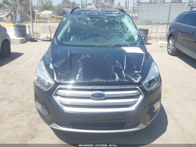 45763803 :رقم المزاد ، 1FMCU0GDXJUB44638 vin ، 2018 Ford Escape Se مزاد بيع