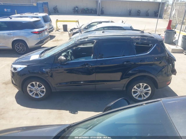 45763803 :رقم المزاد ، 1FMCU0GDXJUB44638 vin ، 2018 Ford Escape Se مزاد بيع