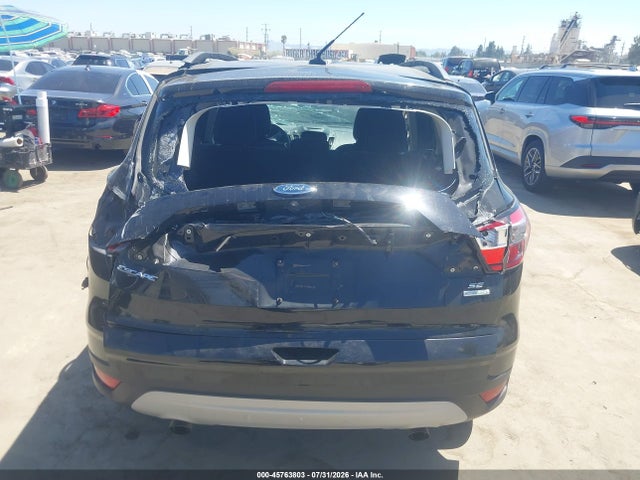 45763803 :رقم المزاد ، 1FMCU0GDXJUB44638 vin ، 2018 Ford Escape Se مزاد بيع