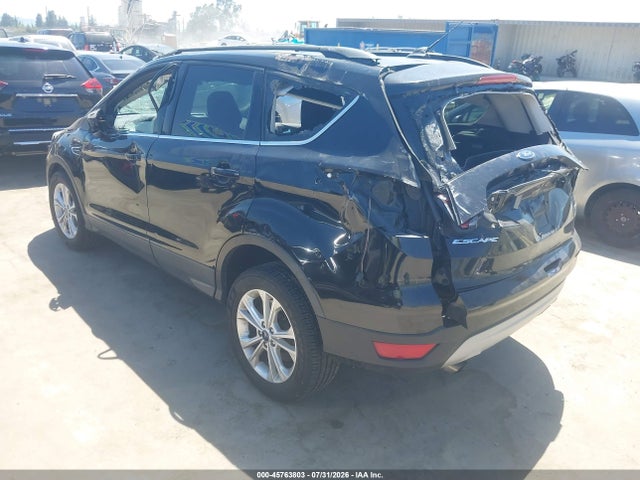 45763803 :رقم المزاد ، 1FMCU0GDXJUB44638 vin ، 2018 Ford Escape Se مزاد بيع