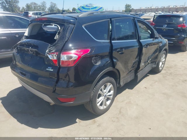 45763803 :رقم المزاد ، 1FMCU0GDXJUB44638 vin ، 2018 Ford Escape Se مزاد بيع