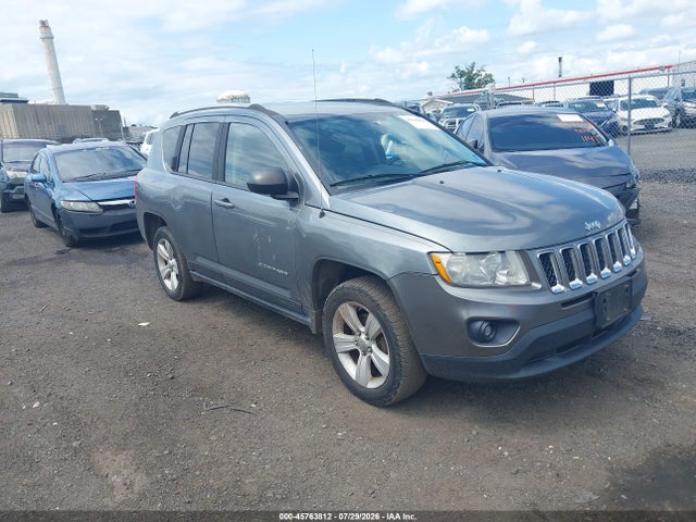45763812 :رقم المزاد ، 1C4NJCBB2CD586801 vin ، 2012 Jeep Compass Sport مزاد بيع
