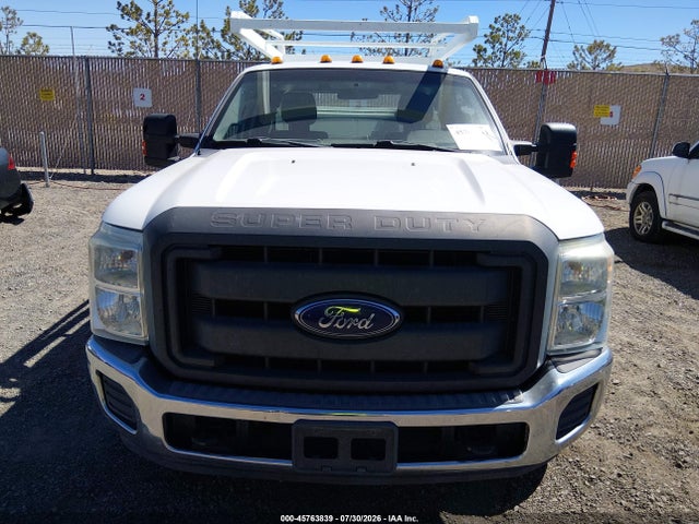 Ford F-350 Chassis Xl 2015 1FD8X3ET5FEA05060 Image 12