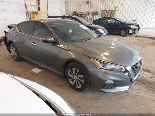45763861 :رقم المزاد ، 1N4BL4BV1MN421336 vin ، 2021 Nissan Altima S Fwd مزاد بيع