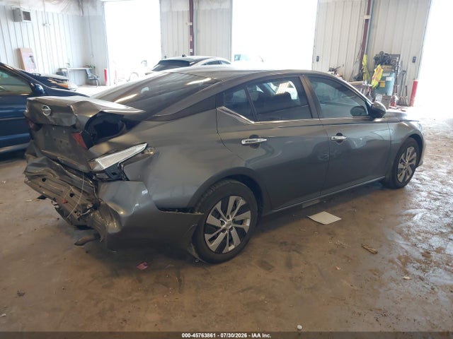 45763861 :رقم المزاد ، 1N4BL4BV1MN421336 vin ، 2021 Nissan Altima S Fwd مزاد بيع