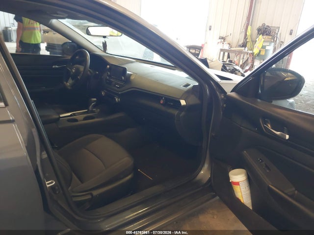 45763861 :رقم المزاد ، 1N4BL4BV1MN421336 vin ، 2021 Nissan Altima S Fwd مزاد بيع