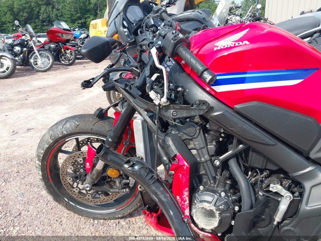 2025 Honda Cbr650 R მანქანა იყიდება აუქციონზე, vin: MLHRH1556S5101072, აუქციონის ნომერი: 45763889