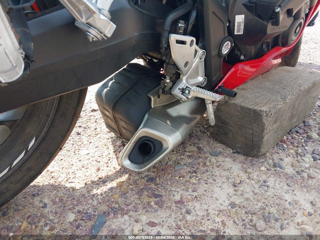 2025 Honda Cbr650 R მანქანა იყიდება აუქციონზე, vin: MLHRH1556S5101072, აუქციონის ნომერი: 45763889