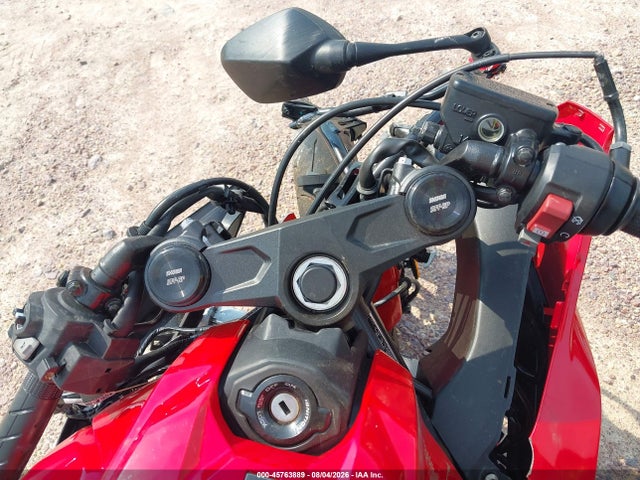 2025 Honda Cbr650 R მანქანა იყიდება აუქციონზე, vin: MLHRH1556S5101072, აუქციონის ნომერი: 45763889