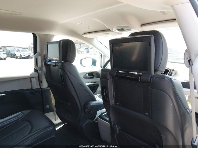 Продаж на аукціоні авто 2022 Chrysler Pacifica Hybrid Touring L, vin: 2C4RC1L72NR196601, номер лоту: 45763903