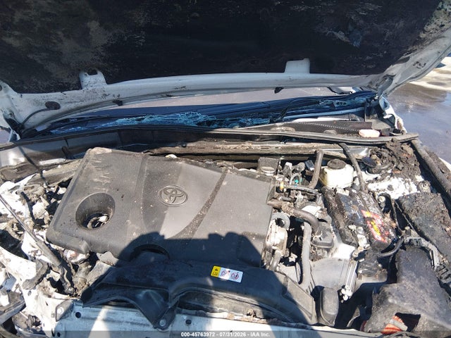 45763972 :رقم المزاد ، 4T1T11AK1NU044813 vin ، 2022 Toyota Camry Se مزاد بيع