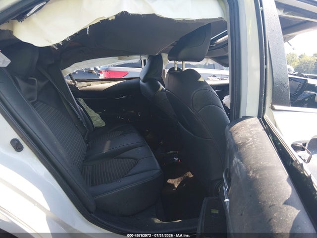 45763972 :رقم المزاد ، 4T1T11AK1NU044813 vin ، 2022 Toyota Camry Se مزاد بيع